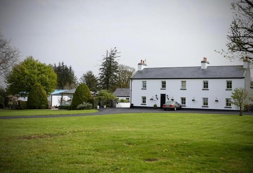 مبيت وإفطار Cartron House