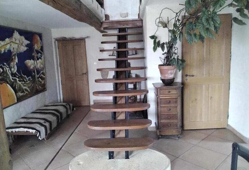 مبيت وإفطار Chambres D Hôtes De La Colline
