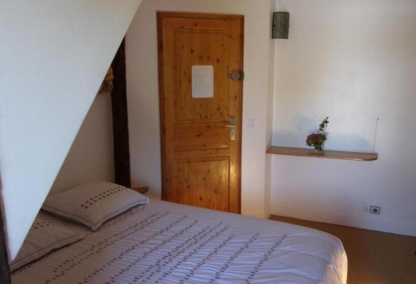 مبيت وإفطار Gîte L Ange Blanc 20 Personnes