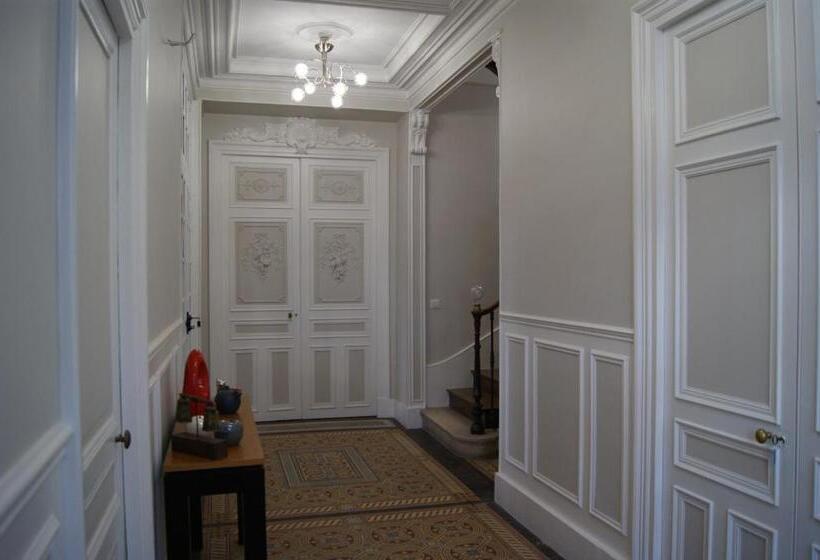 住宿加早餐  Le Château De La Brosse Chambres D Hôtes
