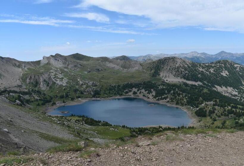 مبيت وإفطار Les Marmottes D Estenc