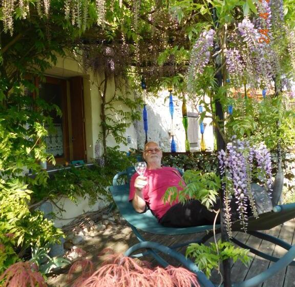 Chez Nous. B & B