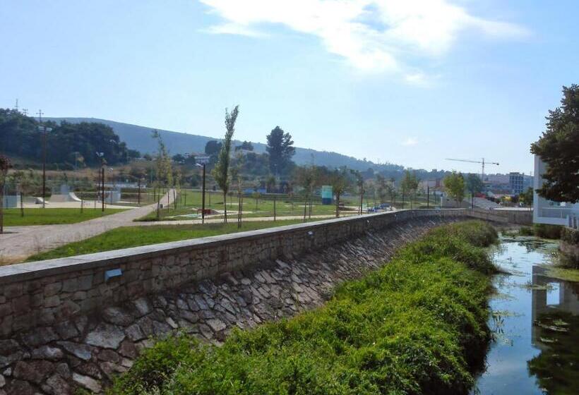 بنسيون A Casa Da Serra   Alojamento Local