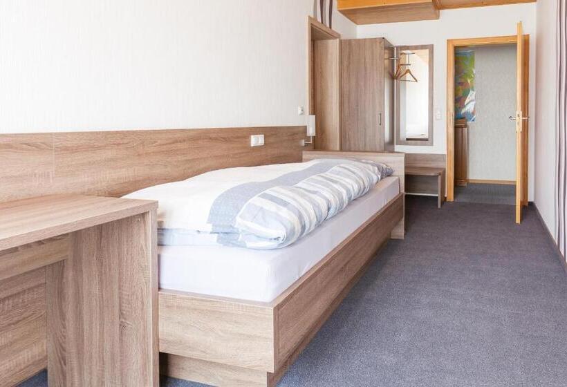 ペンション Gasthaus Am Brunnen