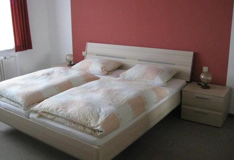 ペンション Gasthaus Am Brunnen