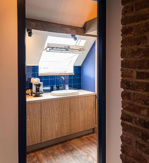 مبيت وإفطار Landgoed Kasteel Limbricht