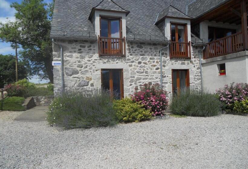 민박 Annie Jouve Chambres D Hôtes Champassis