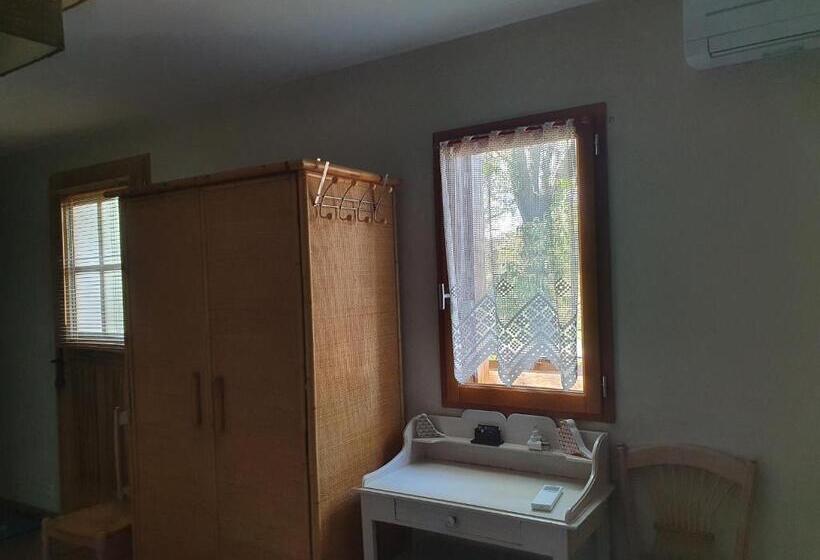 ベッドアンドブレックファースト Chambres D Hôtes Le Bois Des Frênes