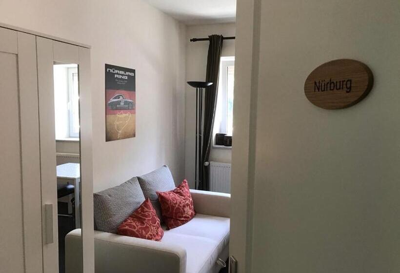 ベッドアンドブレックファースト Haus Kristal