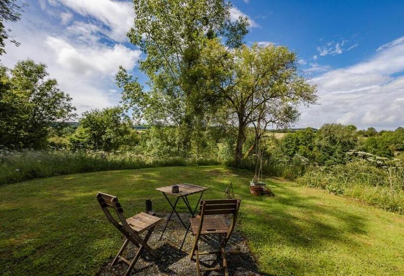 צימר Normandy Inn