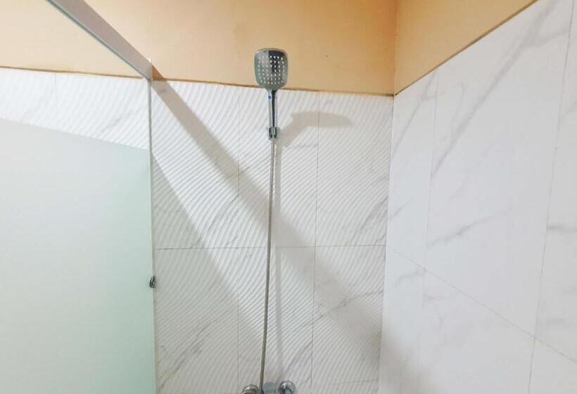 فندق Graha Adi Karya Syariah Kartasura Redpartner