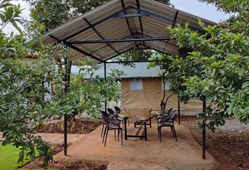 فندق Roy S Nature Nest   Farm Stay Near Malshej Ghats