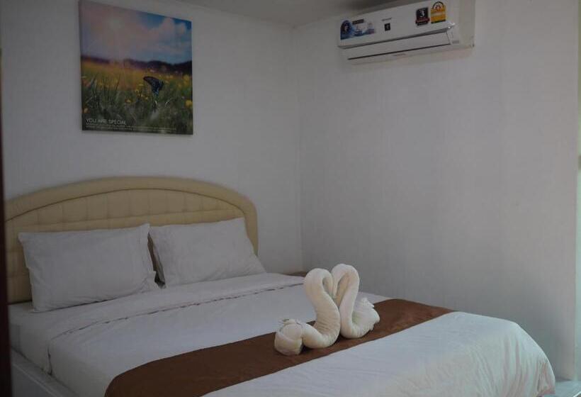 פנסיון Chomduen Phu Kao Resort