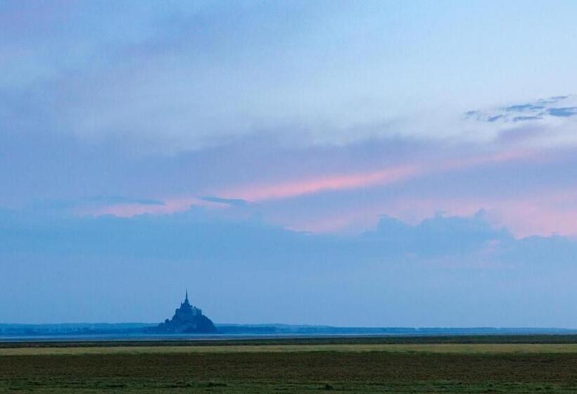 펜션 Entre Mont St Michel Et Merveille