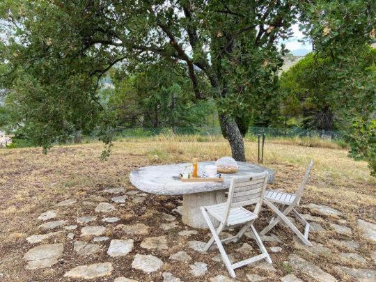 Bed and Breakfast Le Cabanon De Gourdon Bergerie Rénové En Pierre Vue Mer