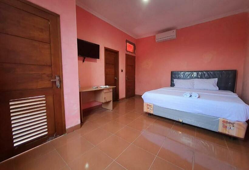 فندق Pakde Air Cafe And Homestay Grabag Magelang Mitra Reddoorz