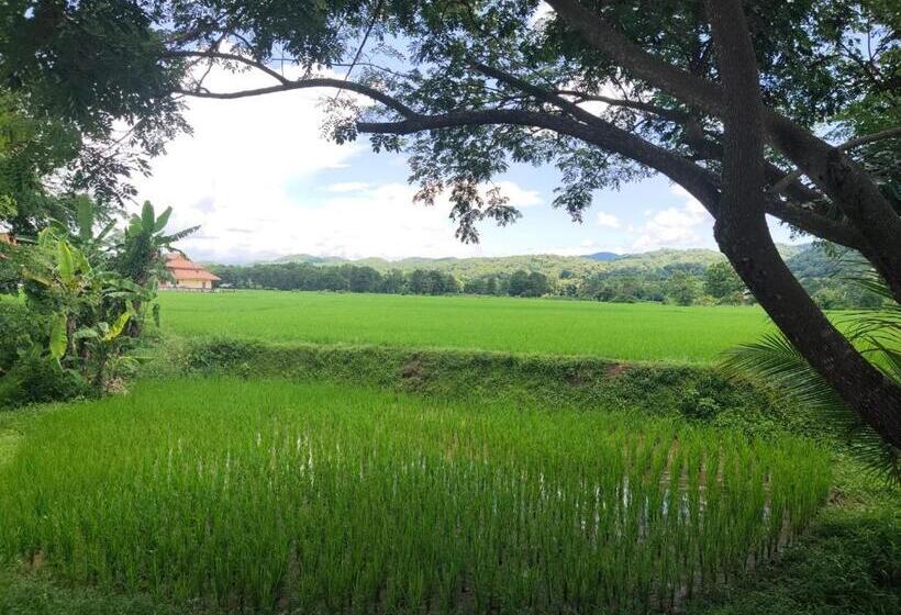 Пансион อุสาวิวรีสอร์ท