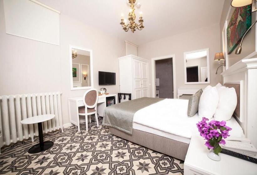 Triada Hotel Buyukada