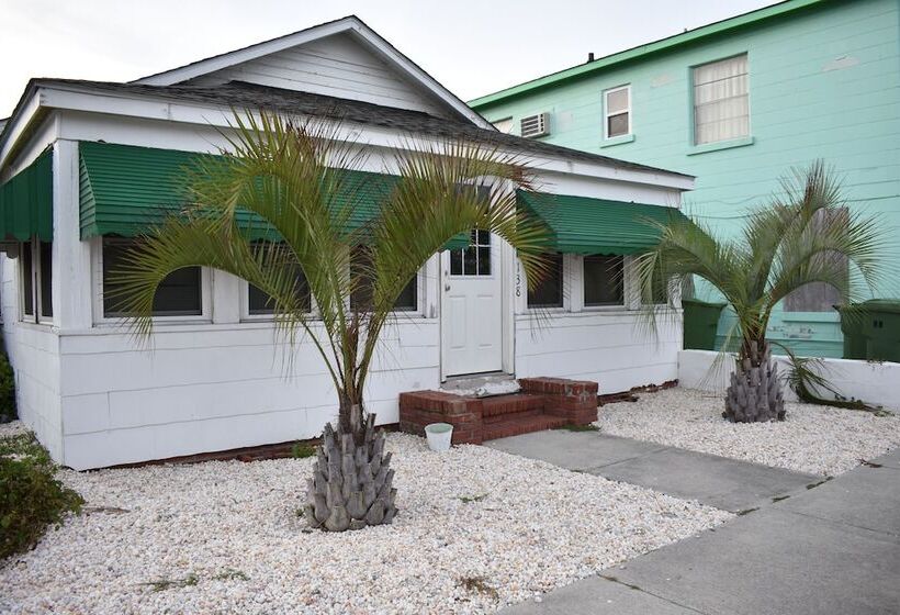 Moran Motel