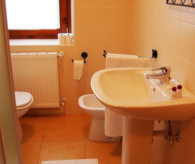בית מלון כפרי Albergo Diffuso Altopiano Di Lauco