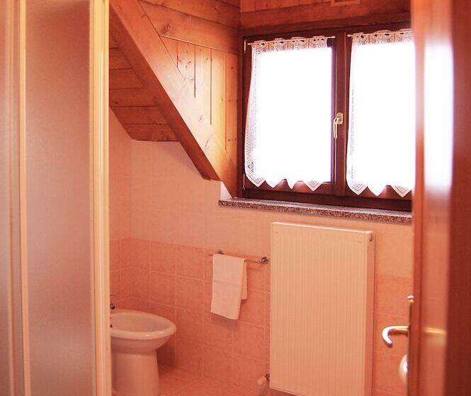 בית מלון כפרי Albergo Diffuso Altopiano Di Lauco