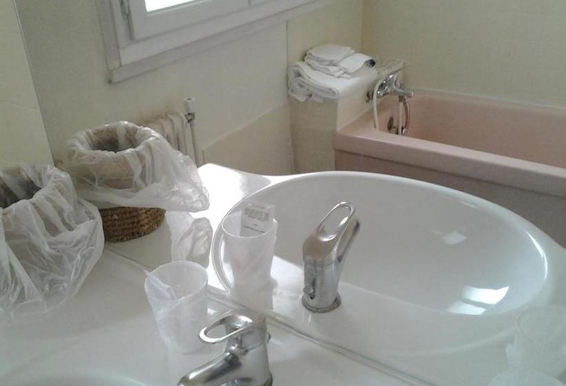 فندق Hôtel De Rouen