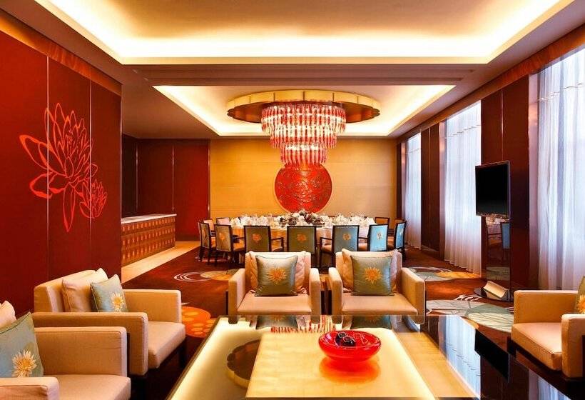 Отель Four Points By Sheraton Luohe