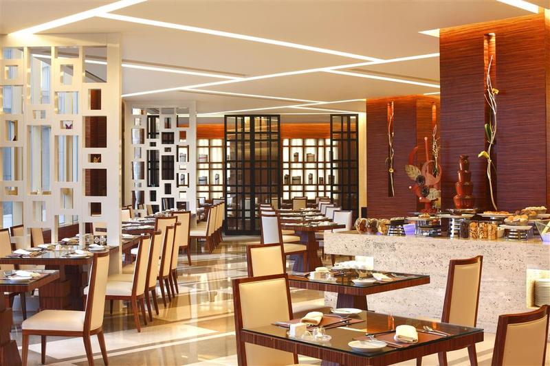Отель Four Points By Sheraton Luohe