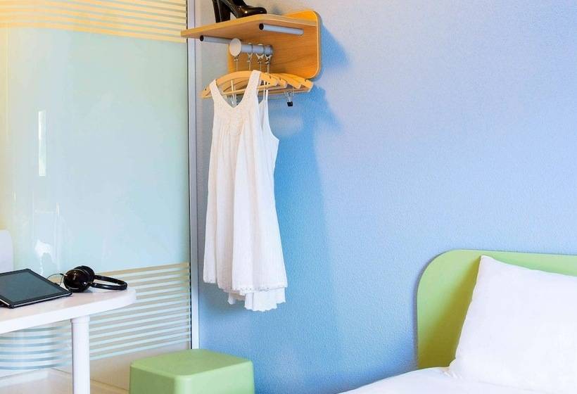 Отель Ibis Budget Montceau Les Mines