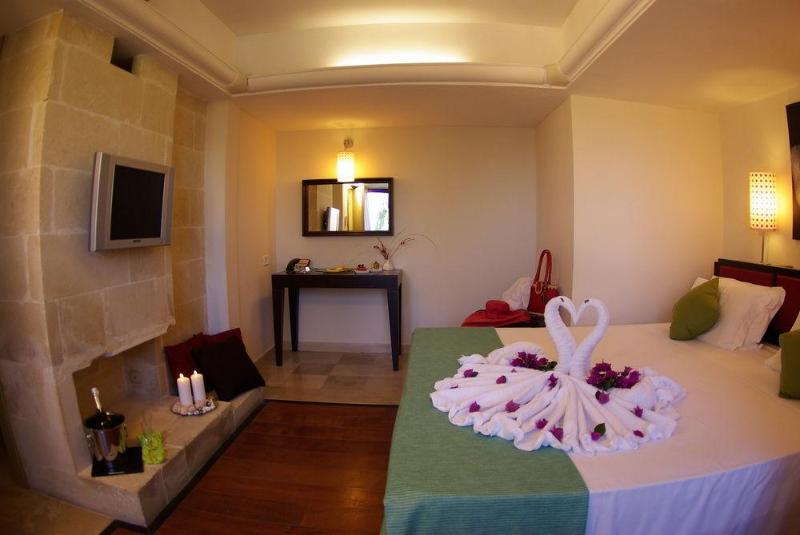 هتل Le Cale D'otranto Beach Resort