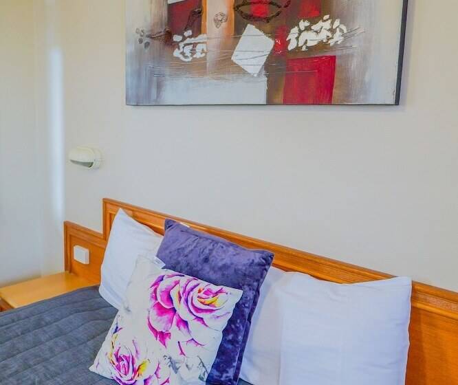 فندق على الطريق Abbotsleigh Motor Inn