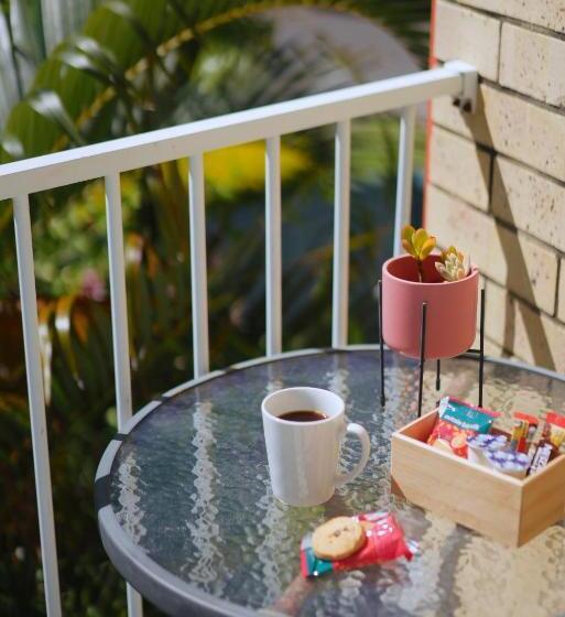 Мотель Coolum Budget Accommodation