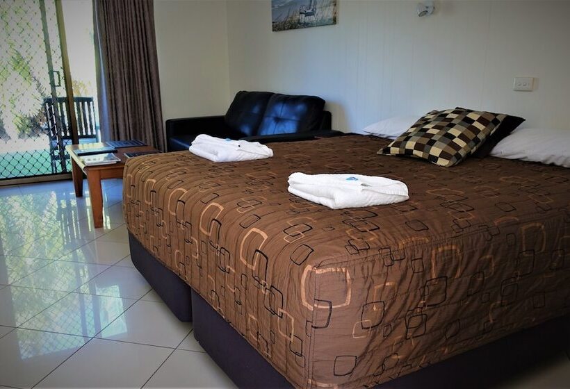 מוטל Pacific Palms Motor Inn