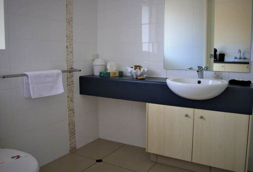 מוטל Pacific Palms Motor Inn