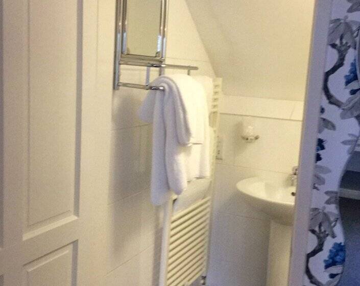 펜션 Tower House Executive Guest House
