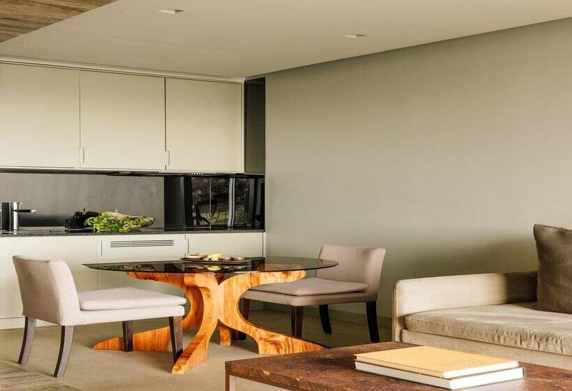 Saccharum Resort