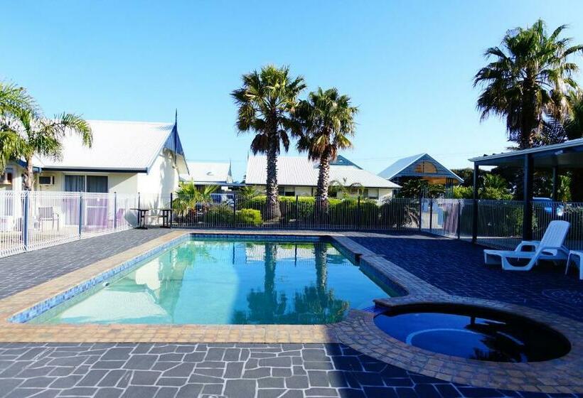 Torquay Tropicana Motel