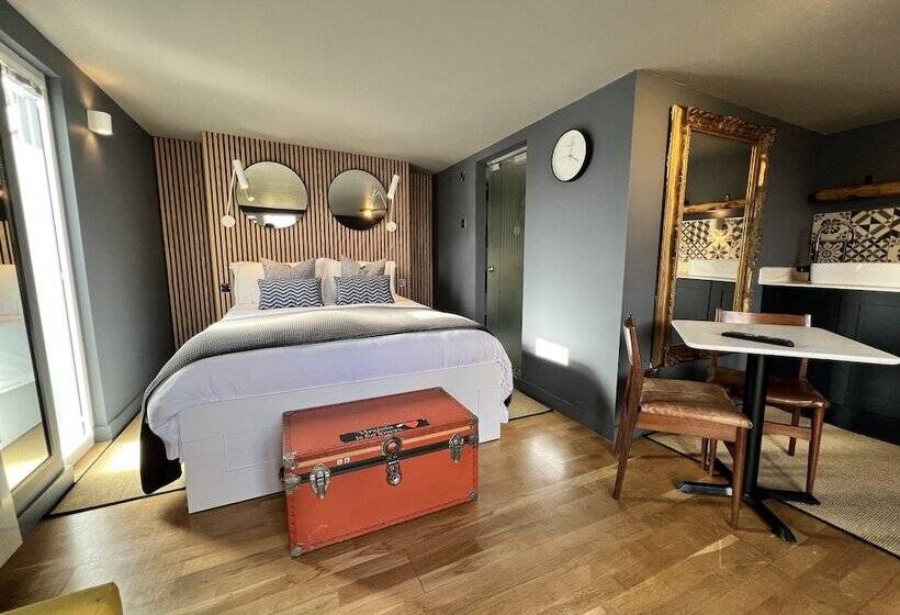 민박 Rockmount Rooms & Apartment