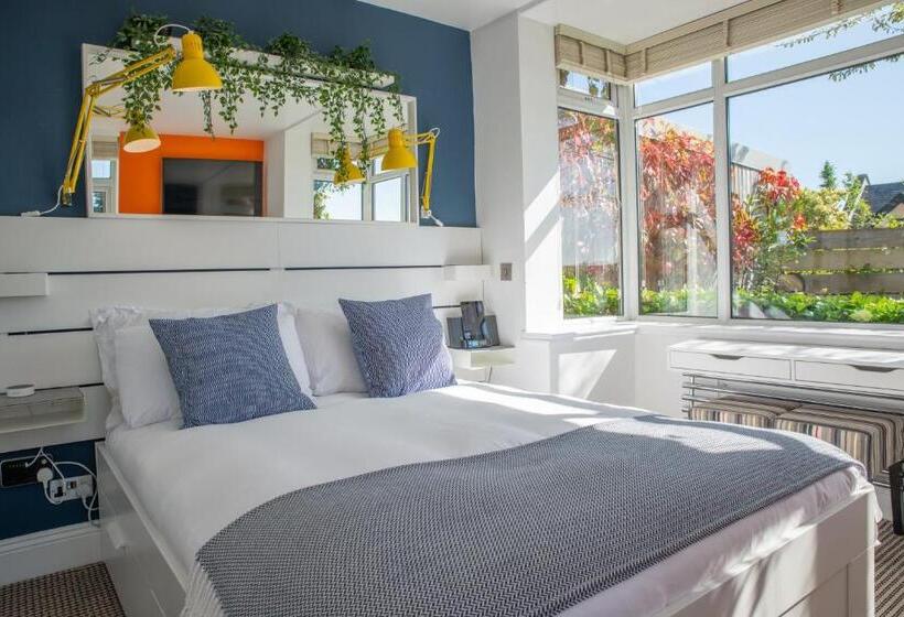 민박 Rockmount Rooms & Apartment