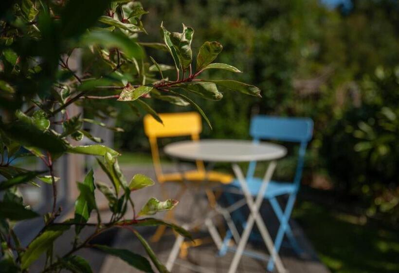 민박 Rockmount Rooms & Apartment