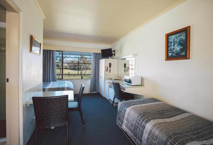 Boulevard Motel