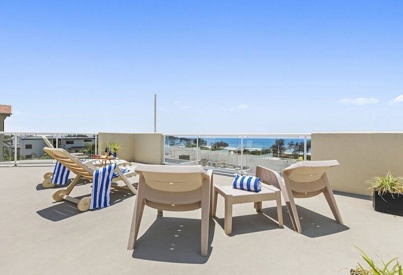 Burlington Holiday Apartments