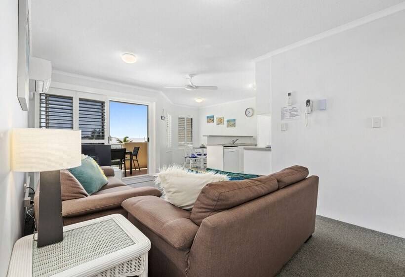 Burlington Holiday Apartments