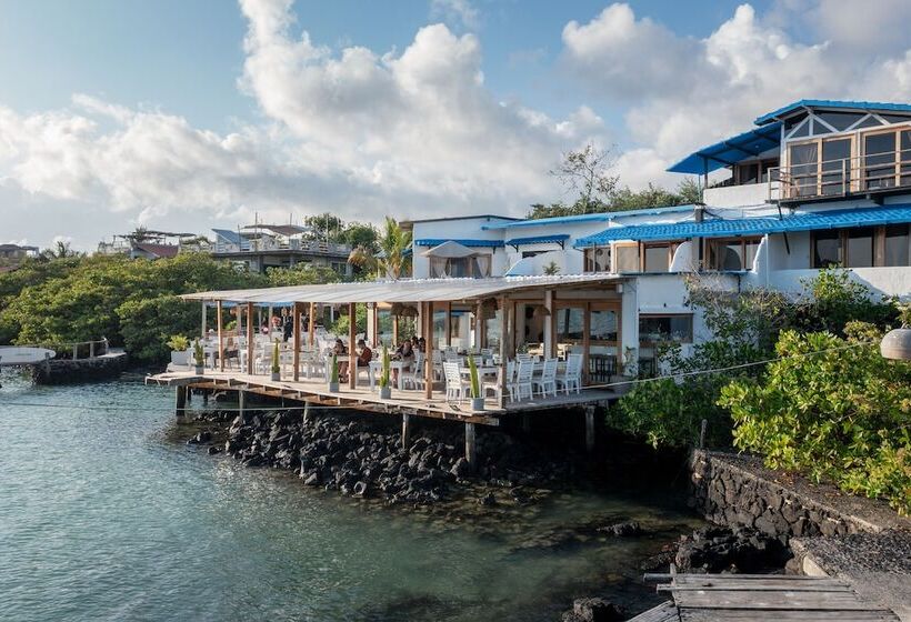 هتل Blu Galapagos Sustainable Waterfront Lodge