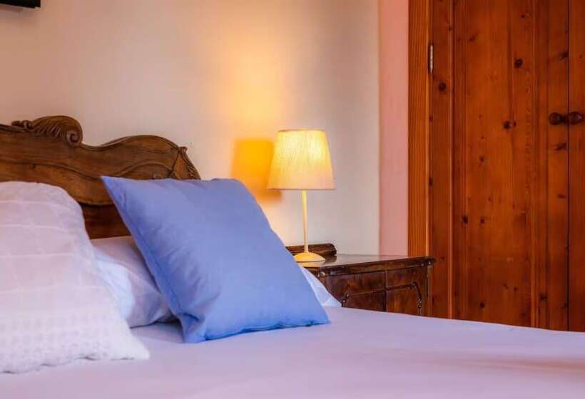 فندق Es Revellar Art Resort  Adults Only