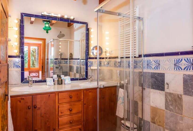 فندق Es Revellar Art Resort  Adults Only