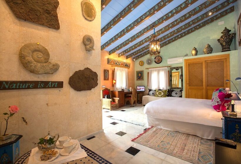 فندق Es Revellar Art Resort  Adults Only