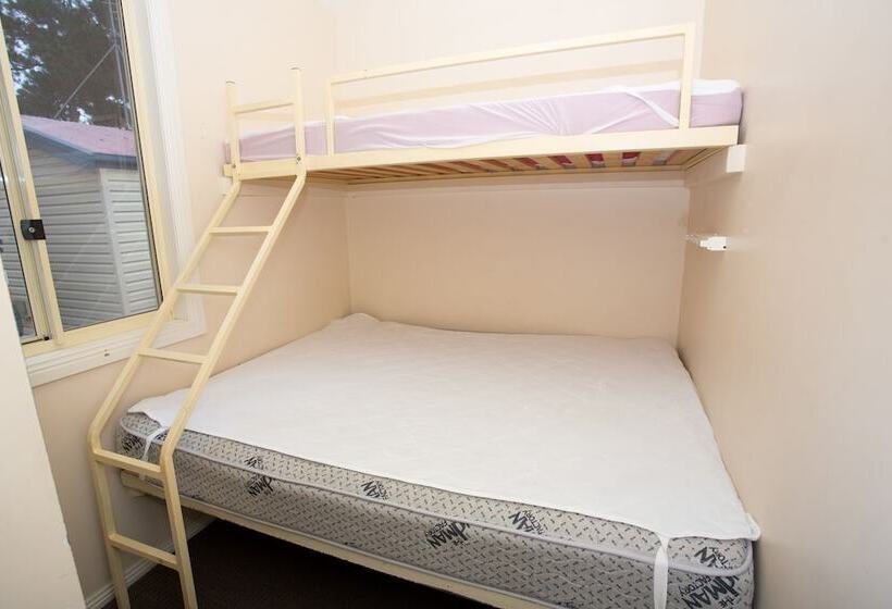 هتل Ingenia Holidays Torquay