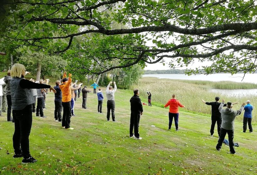 هتل Majvik Congress