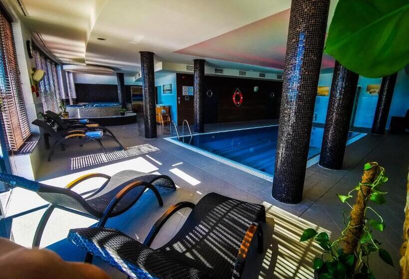 ホテル Mistral Sport